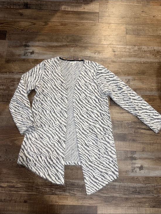 Maurices Sweaters - Maurice’s Cozy Open-Front Zebra Print Cardigan Sweater - White & Gray
